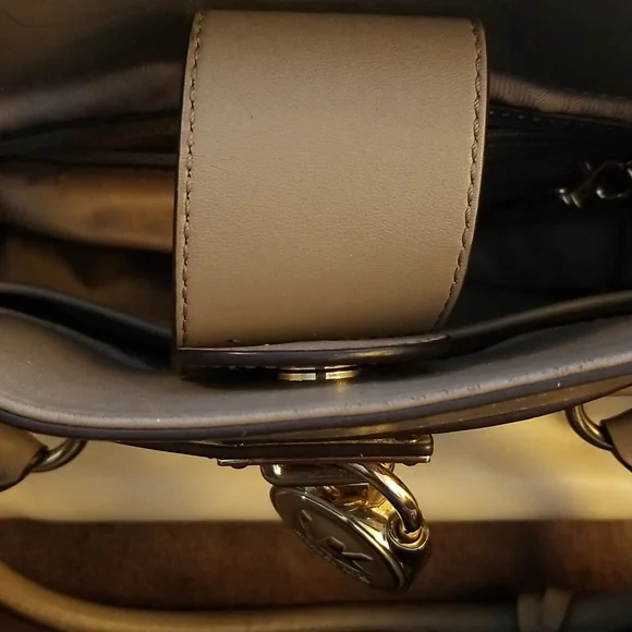 MK leather bag - Picture 8 of 17